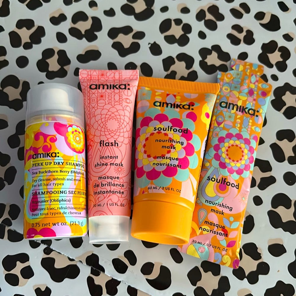 Amika Travel Set